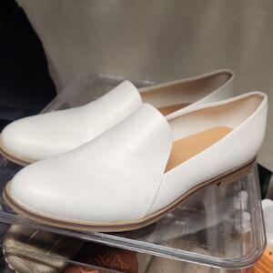 Indigo Women's White Flats